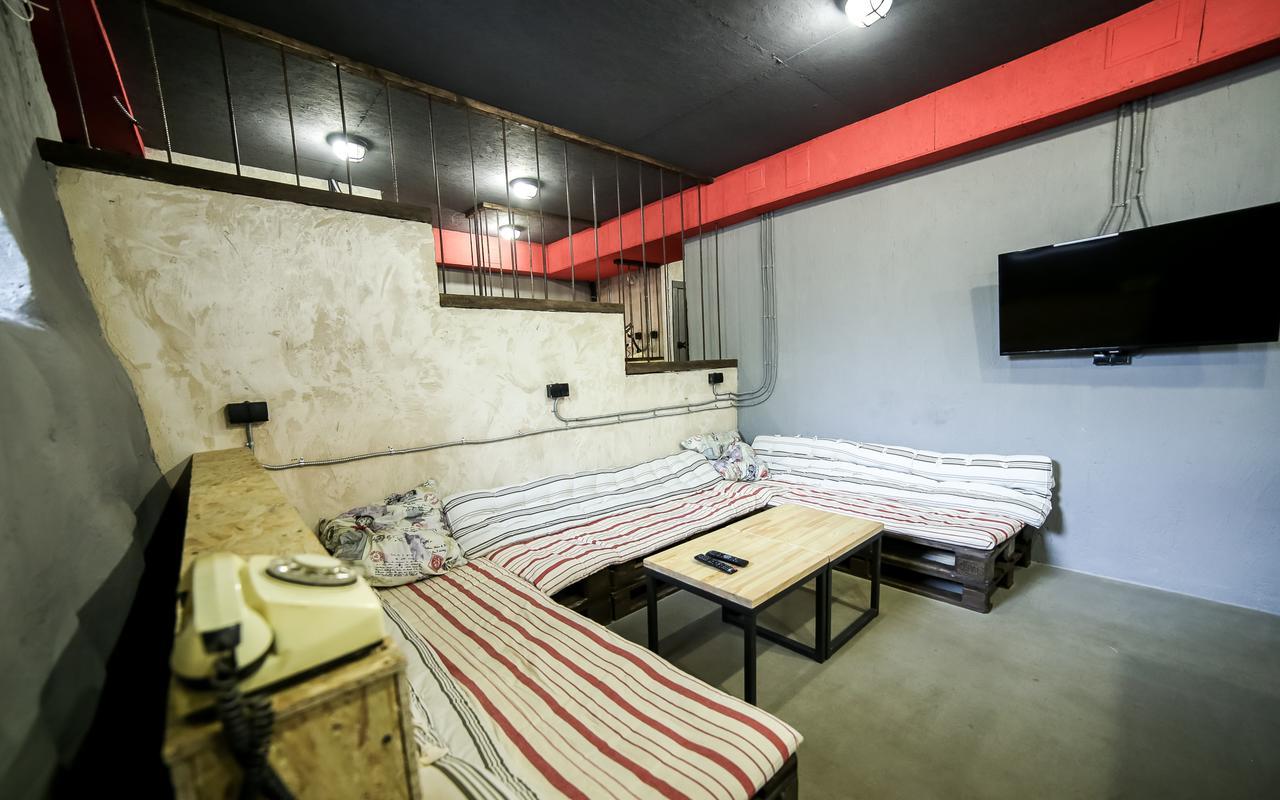 Lviv Loft Prison Exterior foto